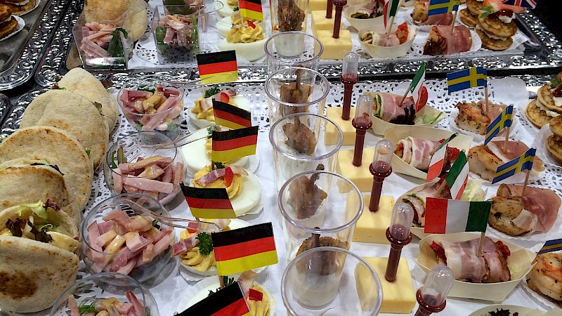 ga sightseeing Accor Mannelijkheid Hapjes, belegde broodjes, gourmet en fondue | Jellema Catering